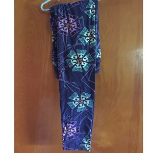 GUC NBC LULAROE TC LEGGINGS